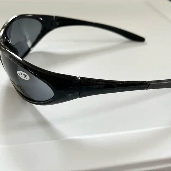 Sunglasses Bifocal Lens Small Insert In Lower Lens With Box UV 400 2.50 - Picture 1 of 16